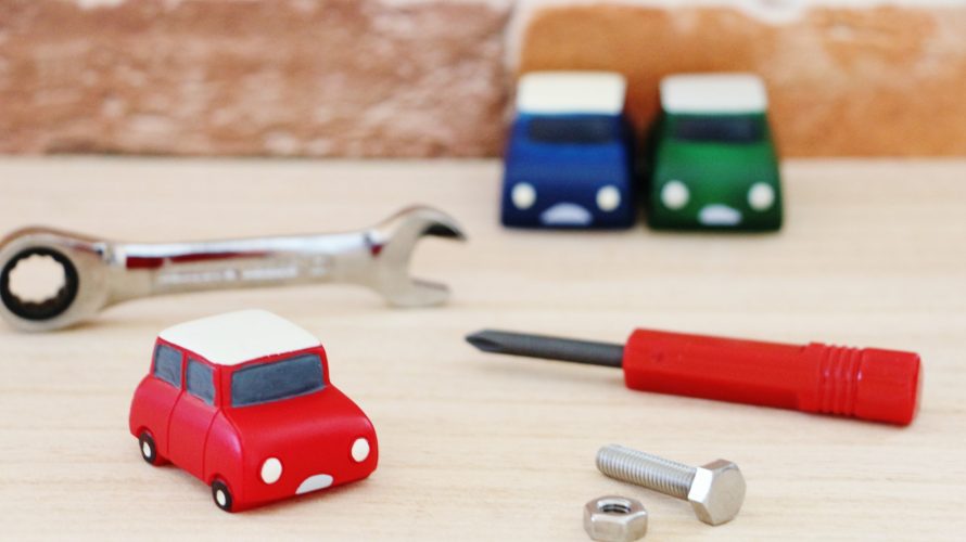 丸型ヘッドライトと丸みをおびたデザインが可愛い!スモール軽ミニバン ダイハツ ムーヴラテ