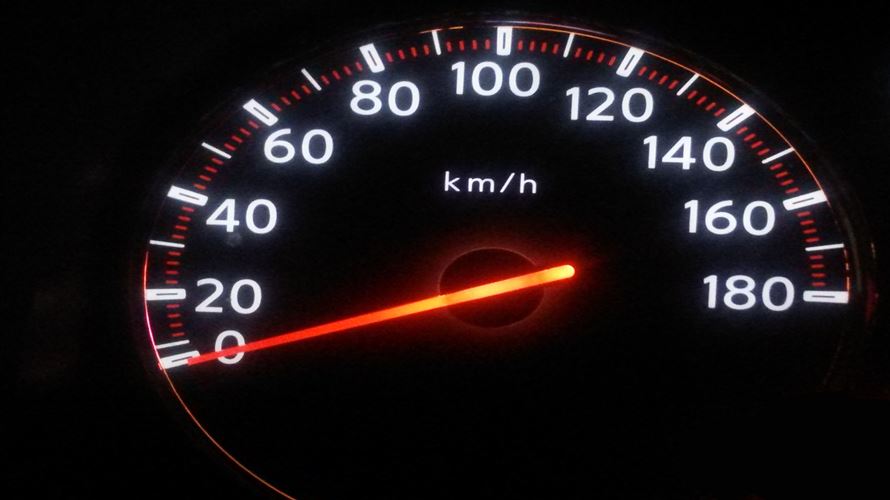 スープラ 懐かしの高性能スポーツカー